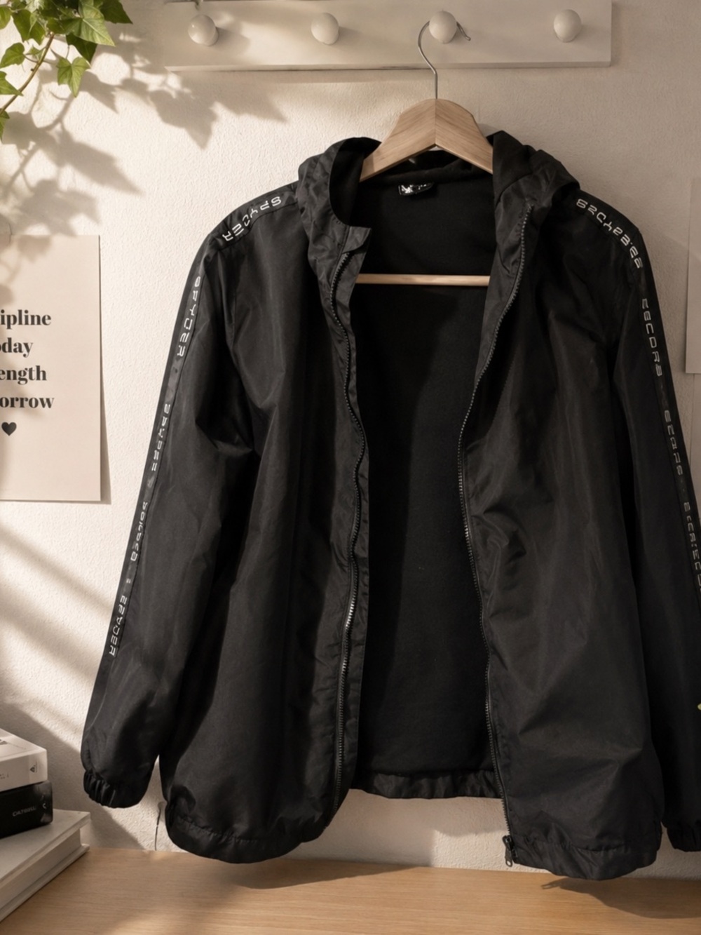 SUMMER COOL NIGHTS Spyder Men's Black Windbreaker Jacket